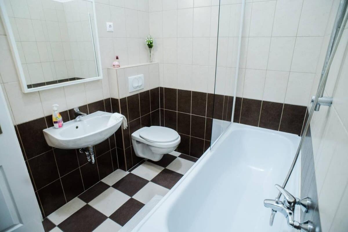 Very Central Spacious Ac Apartment Budapeşte Dış mekan fotoğraf